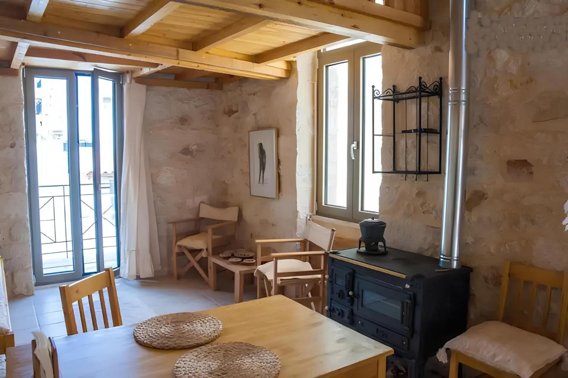 Stone House With Loft In Historical Centre Héraklion